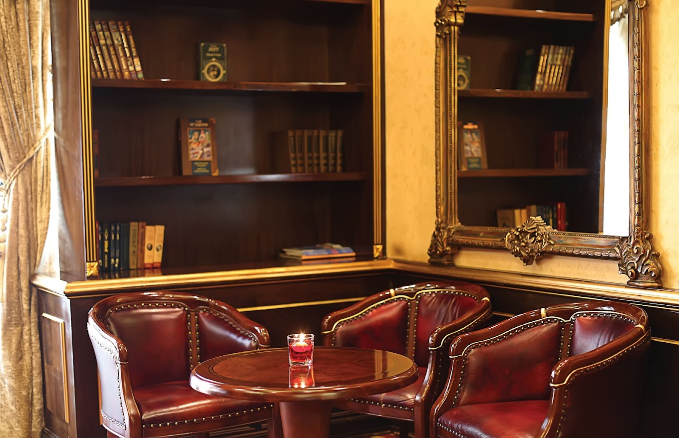 Tolstoy Library and Lounge