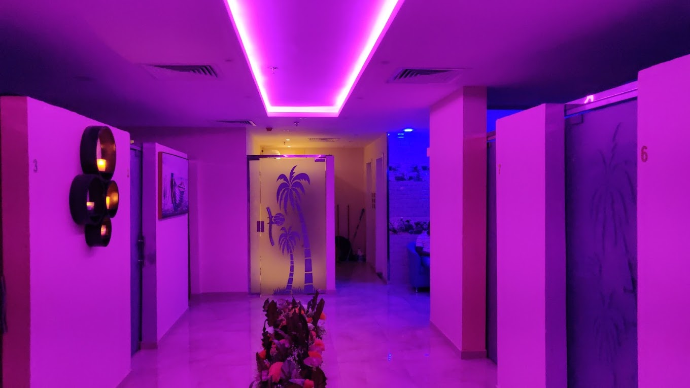 Al Shoala Massage Center