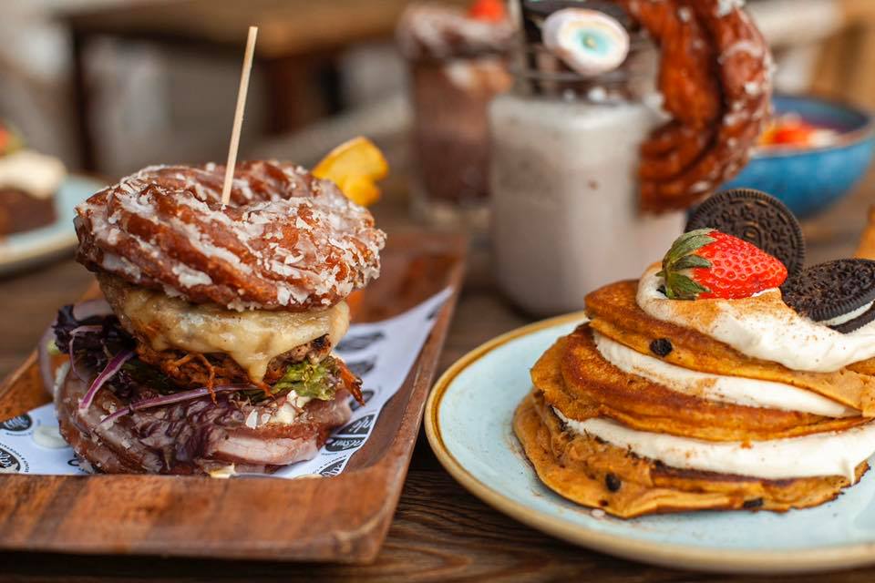 Alsur Café & Backdoor Bar