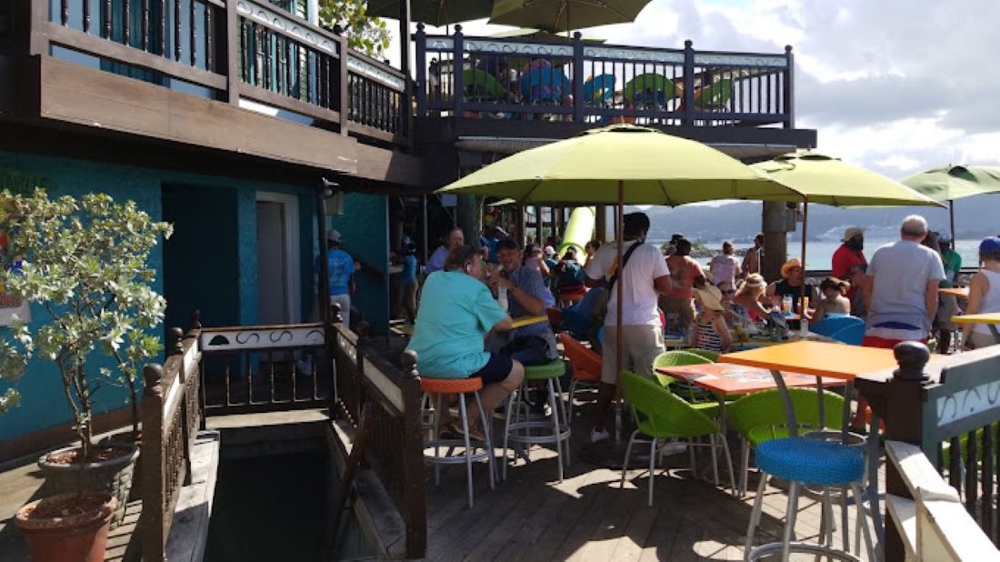 Blue Beat Ultra Lounge