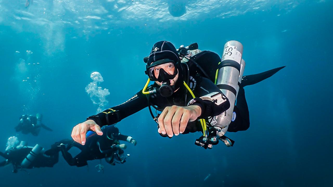 Dive Point نقطة الغوص