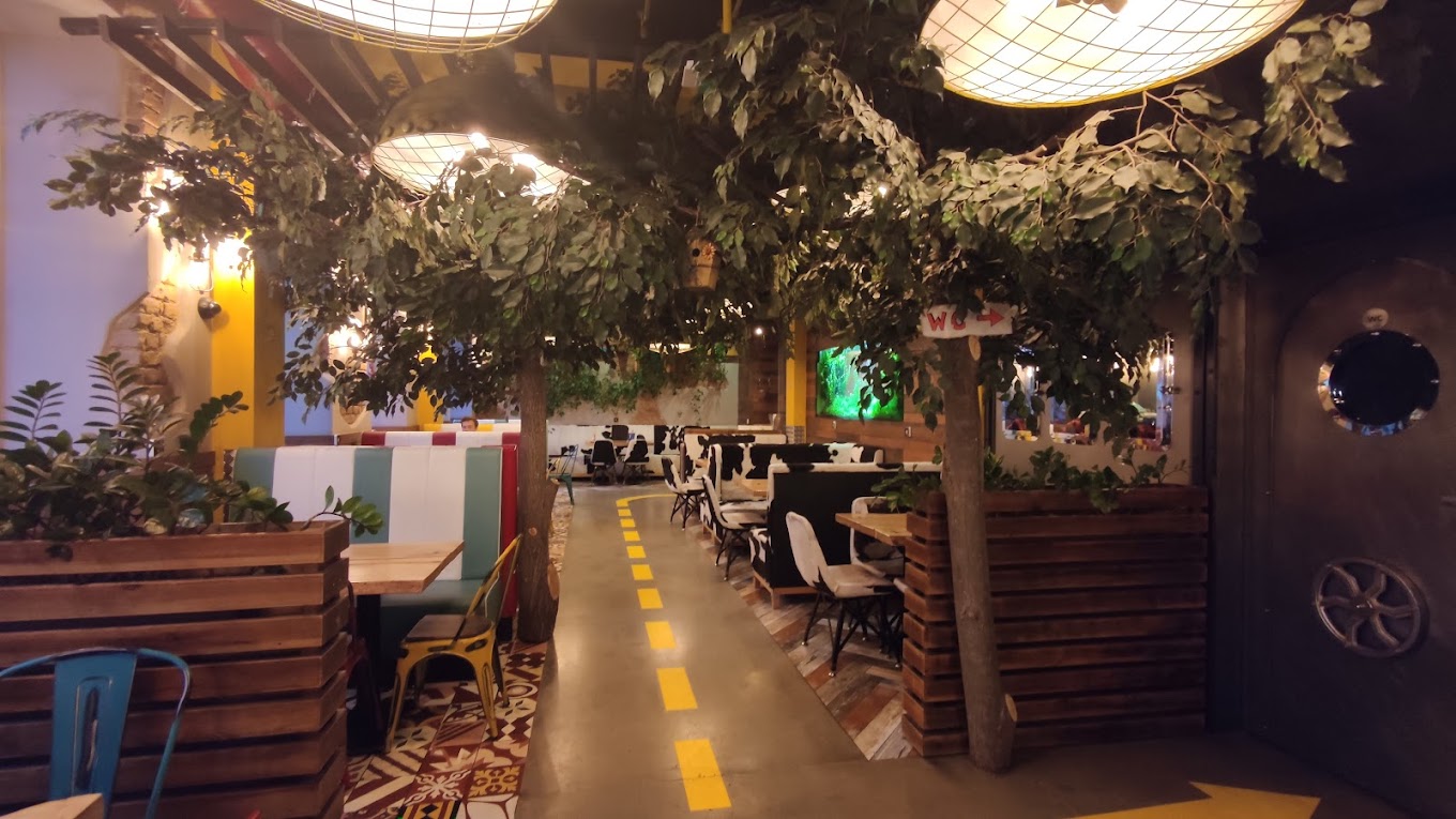 Diwan Holzkohlengrill 1100