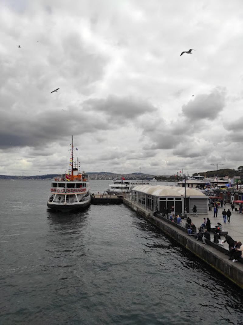 Eminonu Pier Kadikoy