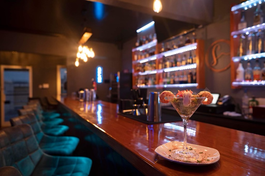 The Sipping Room - Lounge Bar & Restaurant