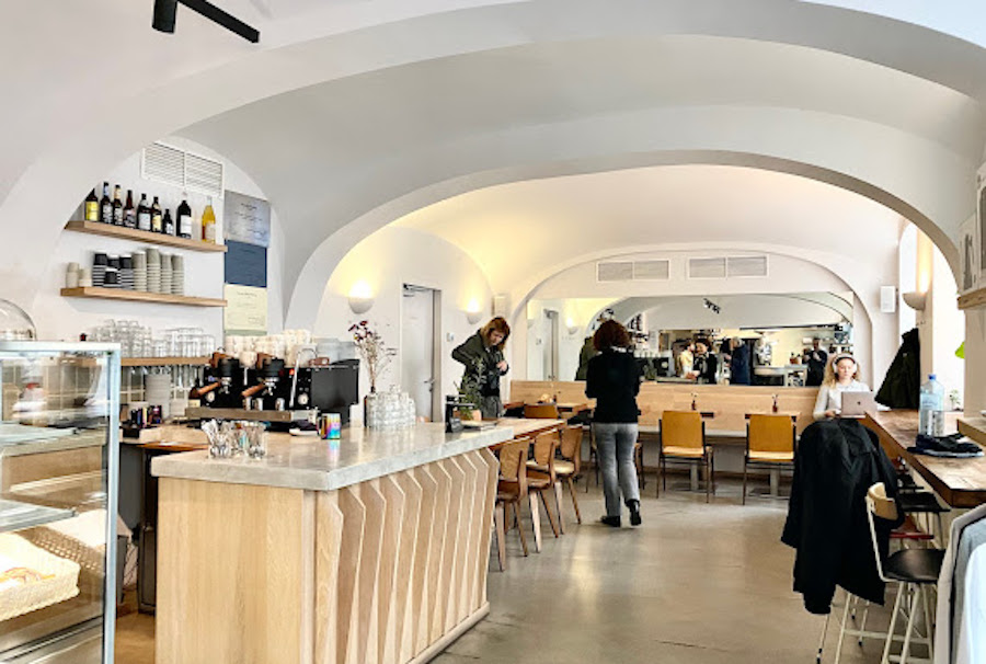 Jonas Reindl Coffee Roasters