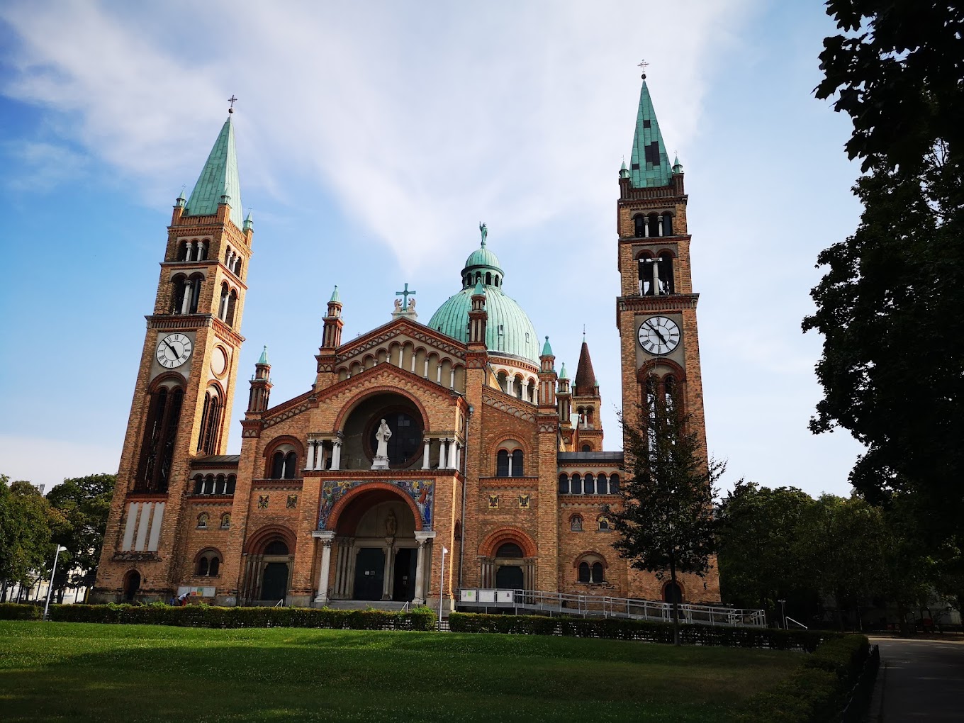 Kath. Kirche St. Anton von Padua
