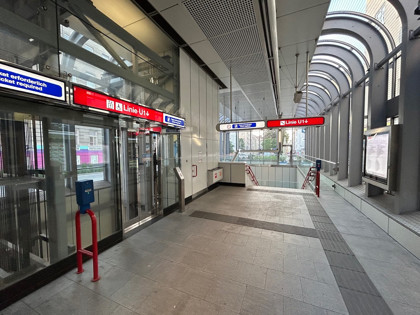 Metro stop Troststraße