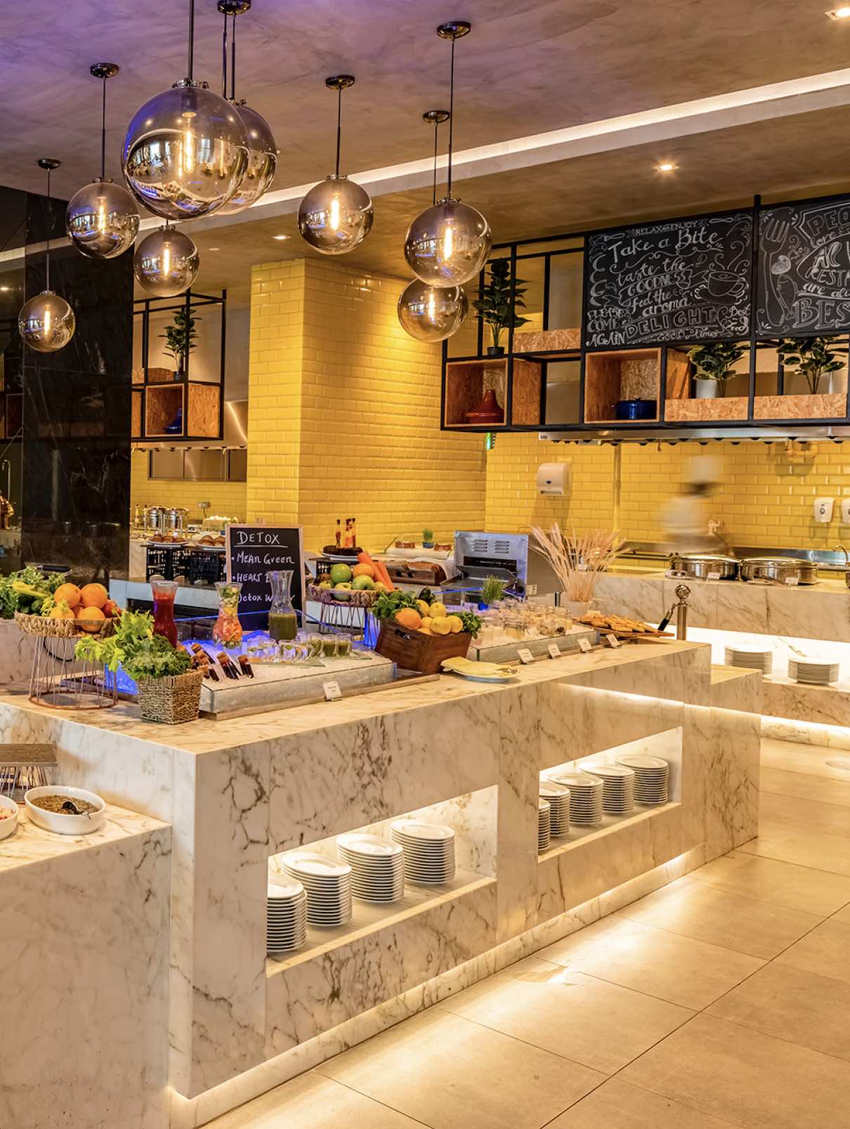 Al Khan Restaurant - Pullman Sharjah